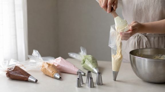 Guide des poches à douille : choisir, remplir et utiliser comme un pro