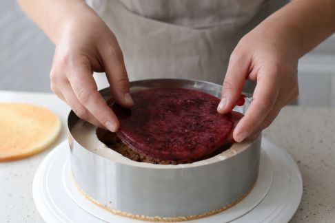 Comment réussir les inserts gourmands pour vos entremets maison