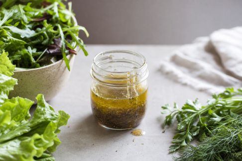 Les secrets d’une vinaigrette maison pour salades végétariennes réussies