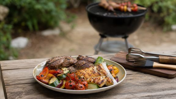 Préparer un barbecue gourmand et sans gluten : recettes et organisation