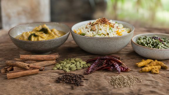Voyage culinaire au Sri Lanka : épices, plats phares et méthodes simples